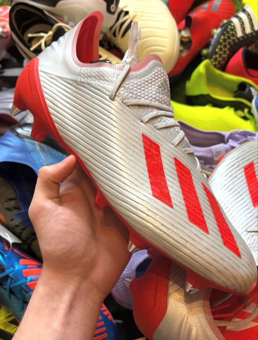 Soccer Shoes Pallets Wholesale With 250 Pairs - Image 4
