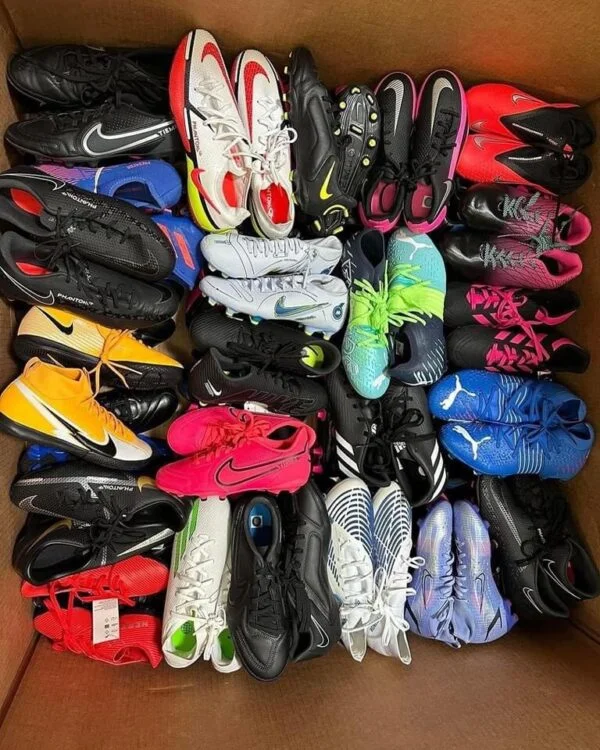 Soccer Shoes Pallets Wholesale With 250 Pairs - Image 2