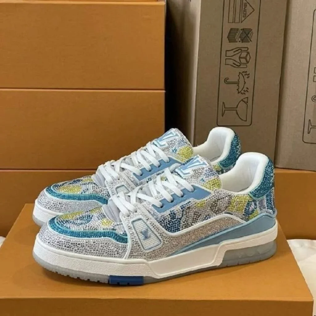 Louis Vuitton Sneakers Shoes Pallets - Image 4