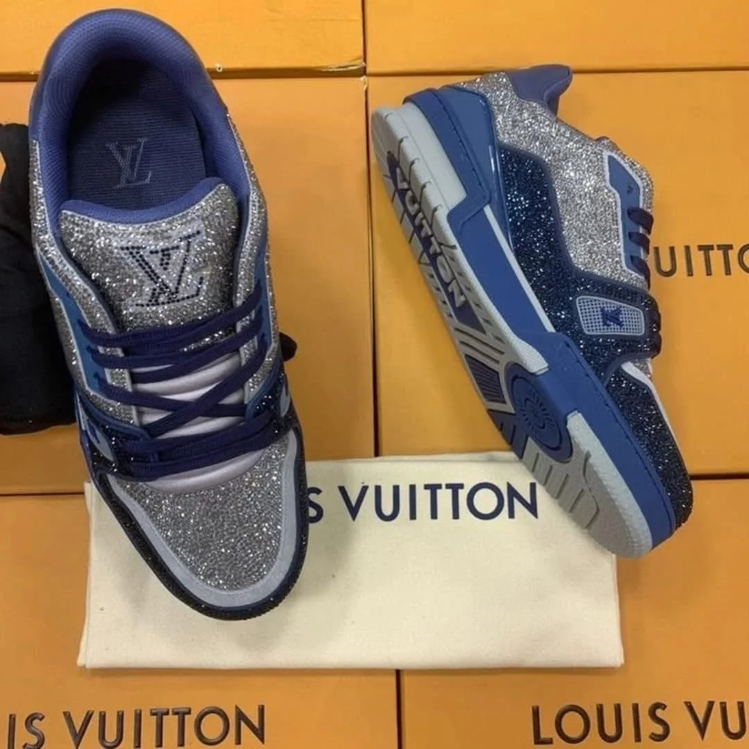 Louis Vuitton Sneakers Shoes Pallets - Image 9