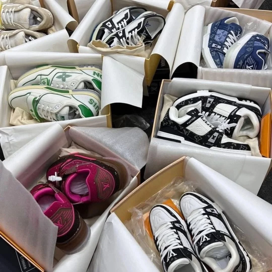Louis Vuitton Sneakers Shoes Pallets - Image 8