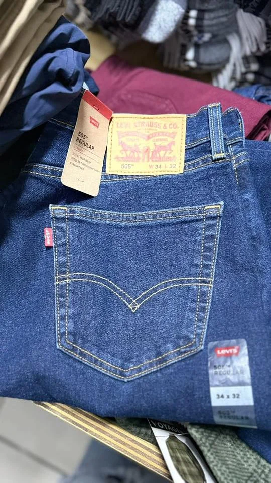 Levi Jean Clothings Liquidation Pallets Wholesale - Image 5