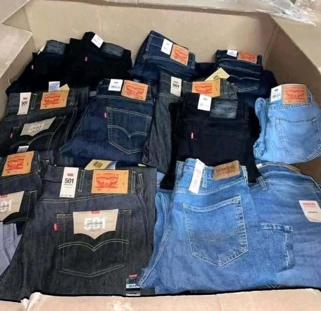 Levi Jean Clothings Liquidation Pallets Wholesale - Image 15