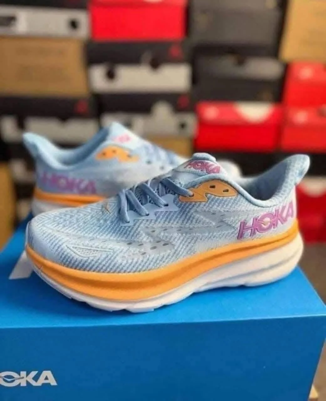 Hoka Shoes Pallets Wholesale for Resellers - Image 10