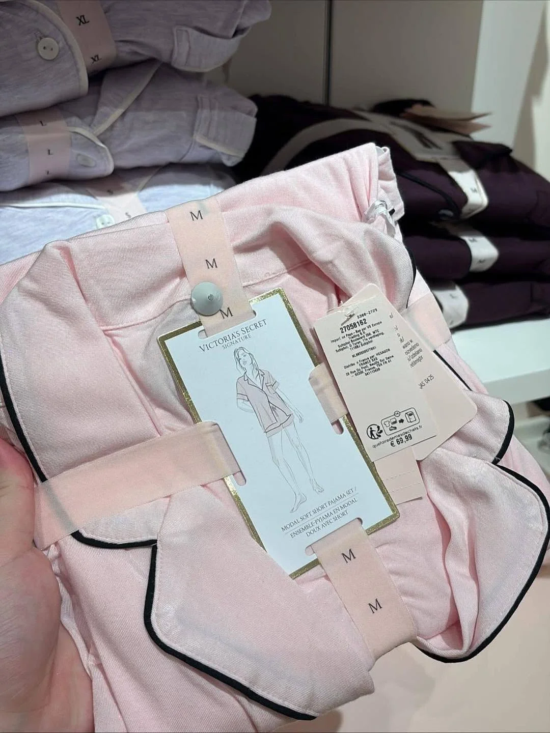 Victoria Secret Pyjamas Wholesale Pallets - Image 7