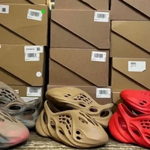 Bulk Yeezy Foam Pallets – Authentic Yeezy Foam Runners Wholesale
