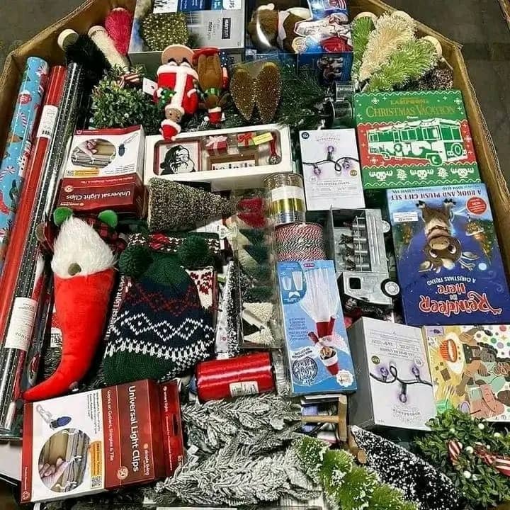 Christmas Liquidation Pallets - Image 2